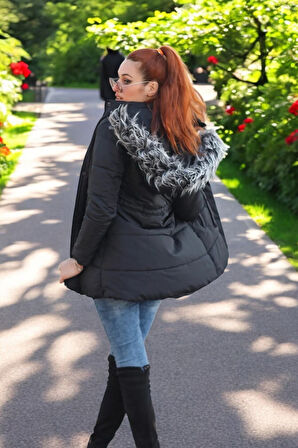 Kışlık Orta Boy Kürklü Kapüşonlu Su Geçirmez Şık Kadın Şişme Mont