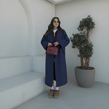 Kışlık Astarlı Sırtı Detaylı Kadın Kaşmir Kaban