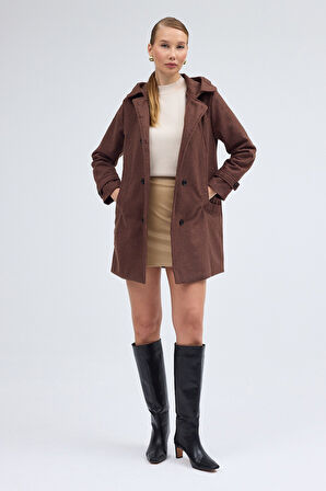 Yaka Detaylı Büyük Düğmeli Kaşe Kaban