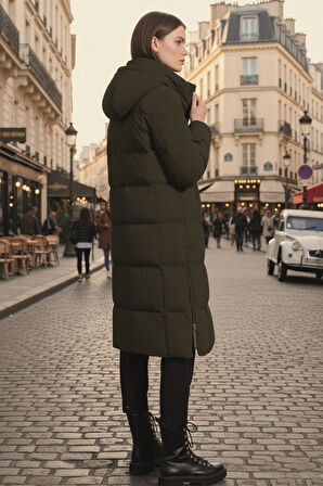 Kadın Uzun Kışlık İçi Elyaflı Astarlı Yan Fermuar Detaylı Şişme Mont