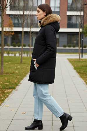 Kışlık Tasarım Suni Kürk Yaka Siyah Kadın Mont