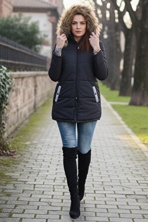 Kışlık Kapüşonu Suni Kürklü Şık Orta Boy Kadın Siyah Mont