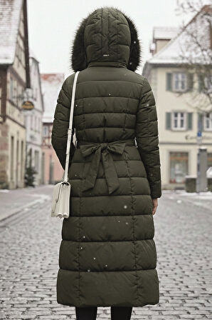 Kışlık Tam Boy Kürklü Şişme Kadın Mont