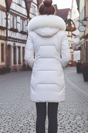 Kışlık Kürklü Kapüşonlu Kadın Şişme Mont