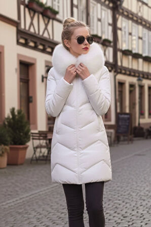 Kışlık Kürklü Kapüşonlu Kadın Şişme Mont