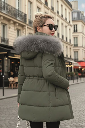 Kışlık Orta Boy Kapüşonlu Kadın Mont