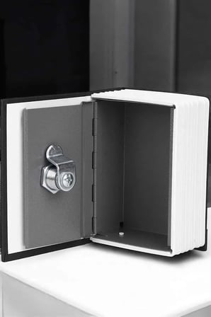 Gizli Kasa Kitap Görünümlü Anahtarlı Çelik Mini Kasa