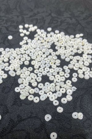 5 mm Ortadan Delikli Düğme Pul Payet 15 Gr (250 Adet)