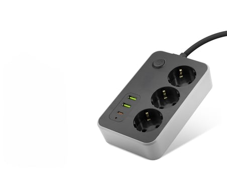 Topraklı Termal Akım Korumalı Uzatma Kablosu Anahtarlı 3 Priz 2 Usb 1 Type-c 2 M Siyah SH4626