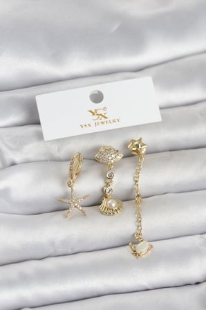 Pirinç Gold Renk Zirkon Taşlı Deniz Temalı 3'lü Kadın Küpe TJ-BKP11703