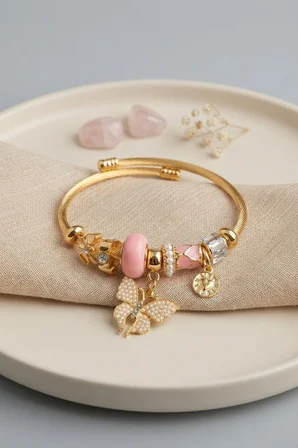 Pembe Model Gold Renk Charmlı Bileklik TJ-BB8685