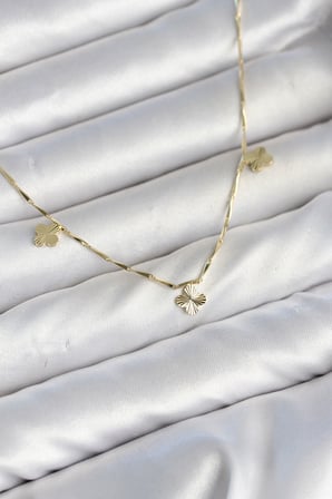Pirinç Minimal Gold Renk Yonca Model Kadın Kolye TJ-BKO11148