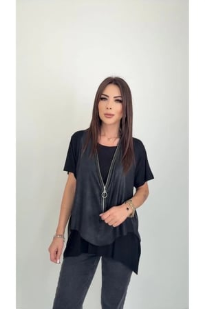 Kadın Kısa Kollu Yuvarlak Yaka Viskon Bluz + Kolsuz Fermuarlı Çatlak Deri Yelek - Siyah