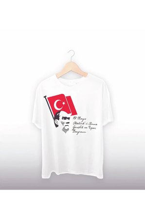 19 Mayıs Atatürk'ü Anma Gençlik ve Spor Bayramı Baskılı Oversize T-shirt - Beyaz