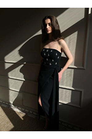 Straplez Taş Detaylı Derin Yırtmaçlı Abiye Elbise