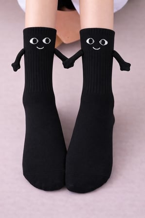 Mıknatıslı El Ele Tutuşan 4'lü Çorap Seti – Bay Bayan Siyah Beyaz