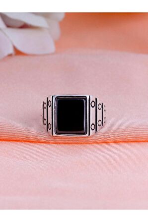 Kordon Tasarım Oniks Taşlı 925 Ayar Erkek Gümüş Yüzük