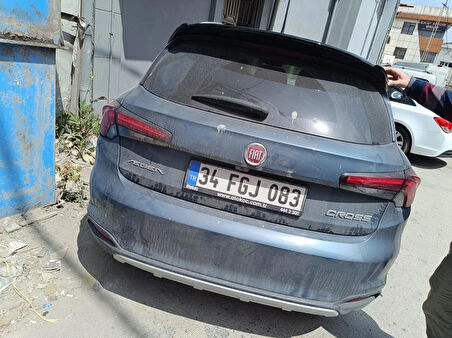 FIAT EGEA CROSS SPOİLER PARLAK SİYAH BOYALI