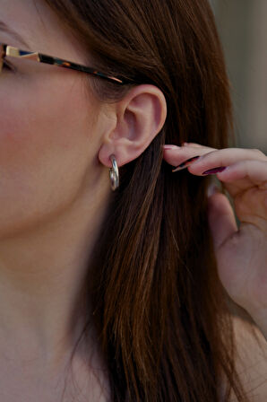 Yaylı Halka Model Çiftli Kadın Çelik Küpe