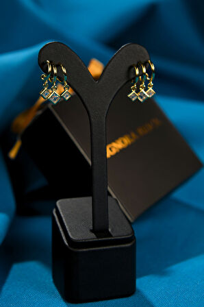 3 Kare Zirkon Taşlı Çiftli Kadın Çelik Küpe