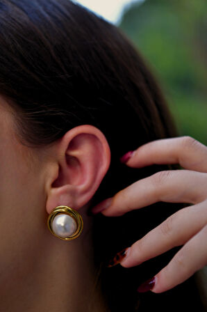 İnci Taşlı Sarmal Düğme Çiftli Kadın Çelik Küpe