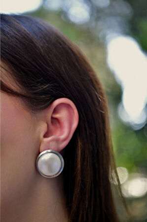 İnci Taşlı Düğme Çiftli Kadın Çelik Küpe