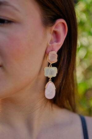 Açık Somon, Açık Yeşil ve Açık Lila Taşlı Özel Kesim Sallantılı İğneli Kadın Çelik görünümlü Xp Küpe