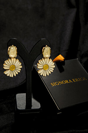 Damla Çerçevede İncili Papatya Model Sallantlı Kadın Çelik görünümlü Xp Küpe