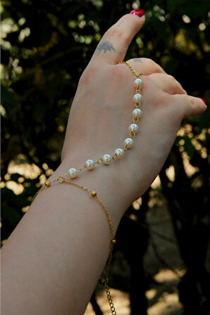 İncili Dorikalı Kadın Çelik Şahmeran