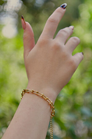 İki Ucu Toplu İç İçe Geçmiş Kadın Çelik Bileklik