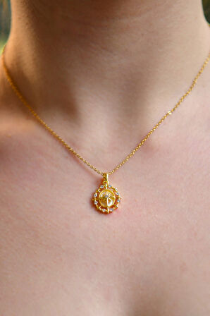 Pusula Görünümlü Zirkon Taşlı Çoklu Kutup Yıldızlı Model Kadın Çelik Kolye