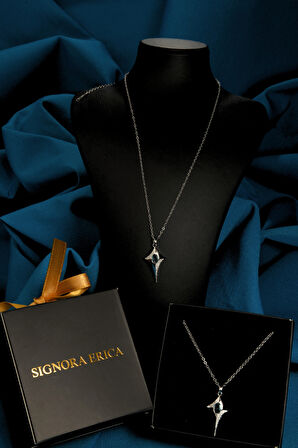 Ortası Mavi Zirkon Taşlı Etrafında Taşları Olan Kuzey Yıldızı Model Kadın Çelik Kolye