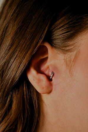 5 Sıra Taşlı Çelik Küpe