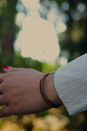 Örgü Sarım Model Bakır Bileklik