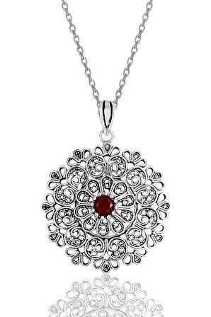 Gümüş kök yakut taşlı oksitli  telkari işlemeli kolye