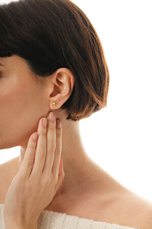 925 ayar gümüş altın yaldızlı incili fiyonk modeli küpe SGTL12829GOLD