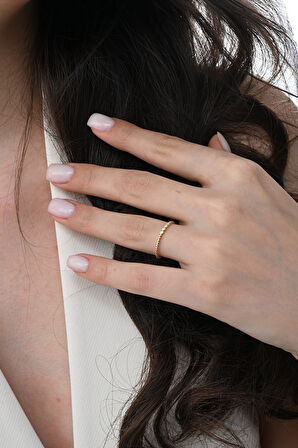 Gümüş altın yaldızlı zirkon taşlı linea yüzük  