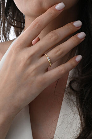 Gümüş altın yaldızlı baget kesim zirkon taşlı burgu yüzük  