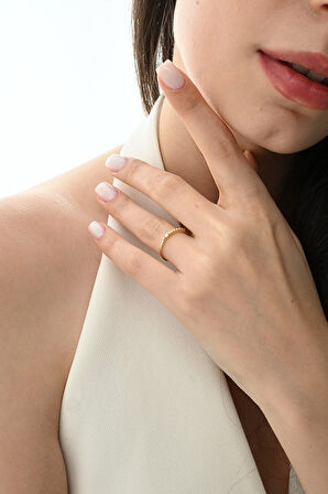 Gümüş altın yaldızlı zirkon tek taşlı topçuklu vera  yüzük 