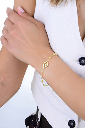 Gümüş altın yaldızlı zirkon taşlı telkari görünümlü işlemeli yonca bileklik SGTL12930GOLD