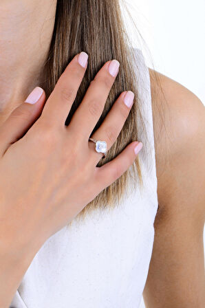 Gümüş rodyumlu zirkon ve sedef taşlı bereketli yonca yüzük 