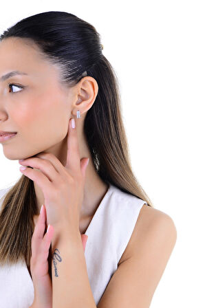 Gümüş rodyumlu baget kesim çift sıra zirkon taşlı halka küpe SGTL12995RODAJ