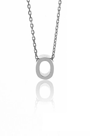 Gümüş üç boyutlu O harfi kolye
