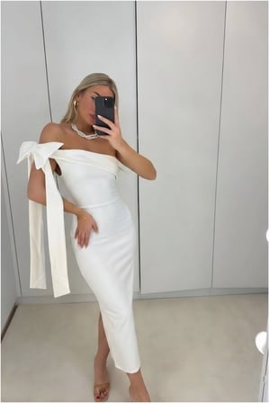 SHNSTORE Krep Elbise Kuşaklı Straplez Kumaş · Renk: Beyaz · Beden: S SHN0720