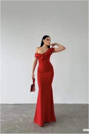SHNSTORE Scuba Kumaş Abiye Yaka Volanlı Kayık Esnek Elbise · Renk: Kırmızı · Beden: L SHN0720