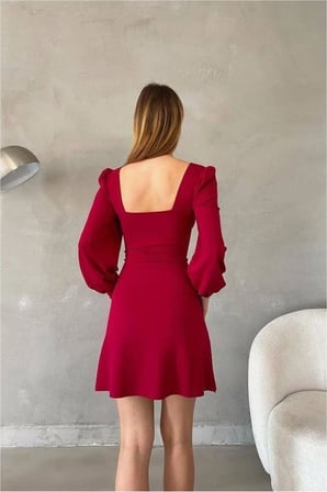 SHNSTORE Krep Elbise Kare Kollu Yaka Uzun Kumaş · Renk: Zümrüt · Beden: M SHN0720