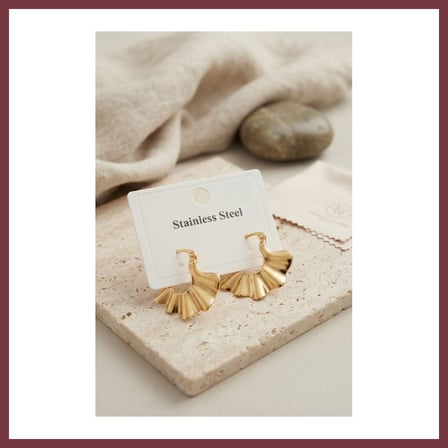 SHNSTORE 316L Çelik Gold Renk Yelpaze Model Küpe SHN0720
