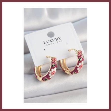 SHNSTORE Pirinç Gold Renk Halka Mor Çiçek Mineli Kadın Küpe SHN0720