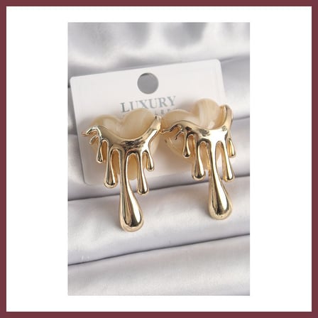SHNSTORE Pirinç Gold Renk Beyaz Sedefli Akan Kalp Model Kadın Küpe SHN0720