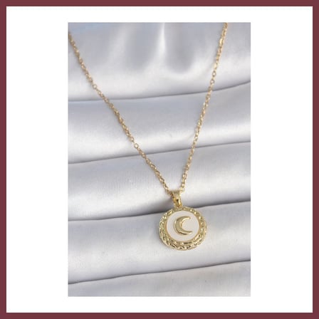 SHNSTORE 316L Çelik Gold Renk Zincir Beyaz Mineli Hilal İşlemeli Madalyon Model Kadın Kolye SHN0720